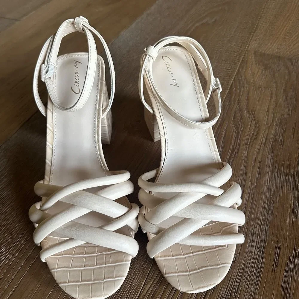 CIRCUS BY SAM EDELMAN Onna Block Heel Croc Embossed Vanilla Bean Size 10 NEW